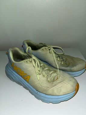Hoka W Rincon 3 Size 9.5 Fair Condition